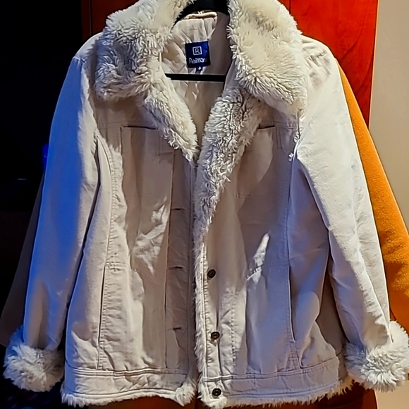 Jacket - Picture 1 of 2